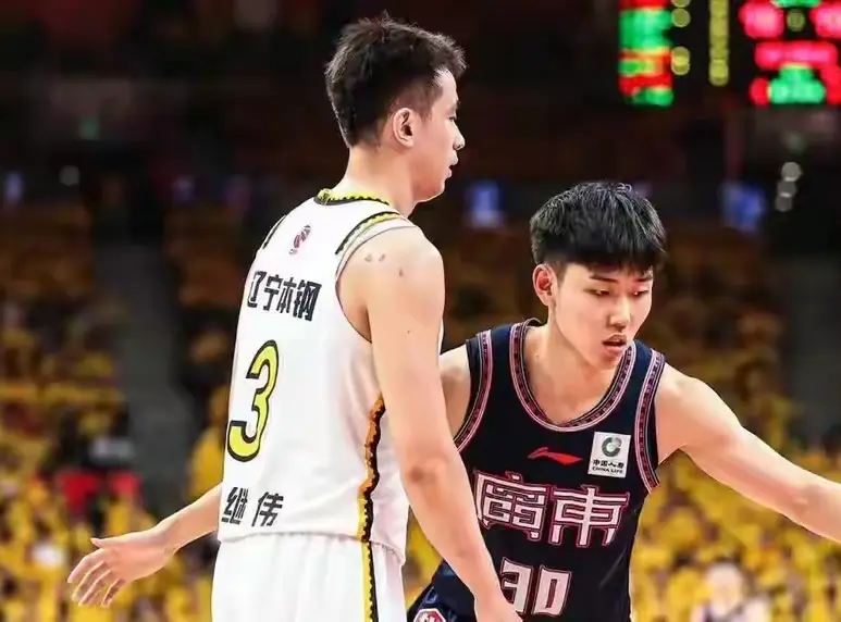 黄明依缺阵
