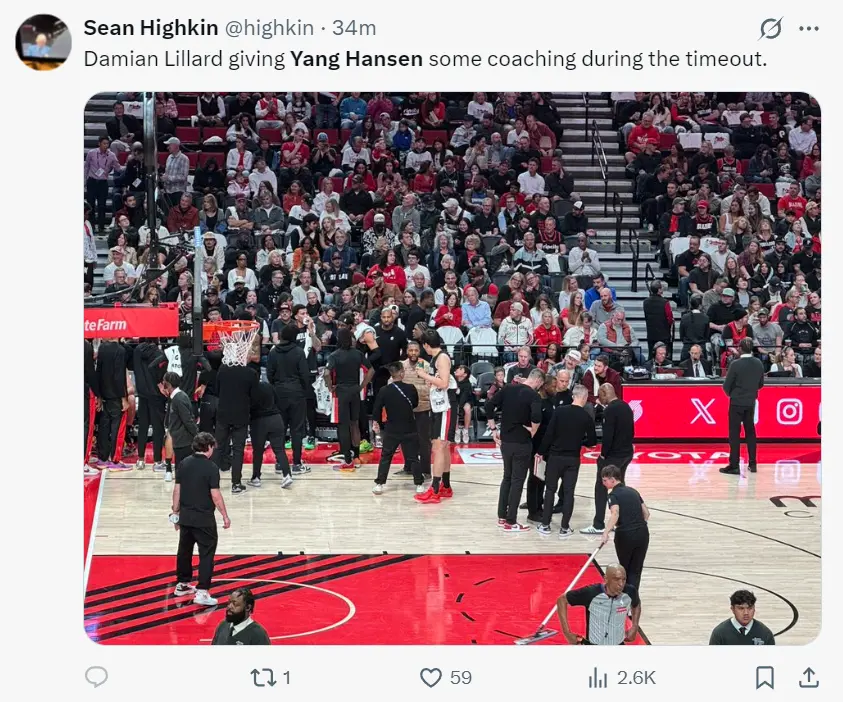 https, 岛男篮官方, 德也在场边 https, 岛男篮官方, 德也在场边