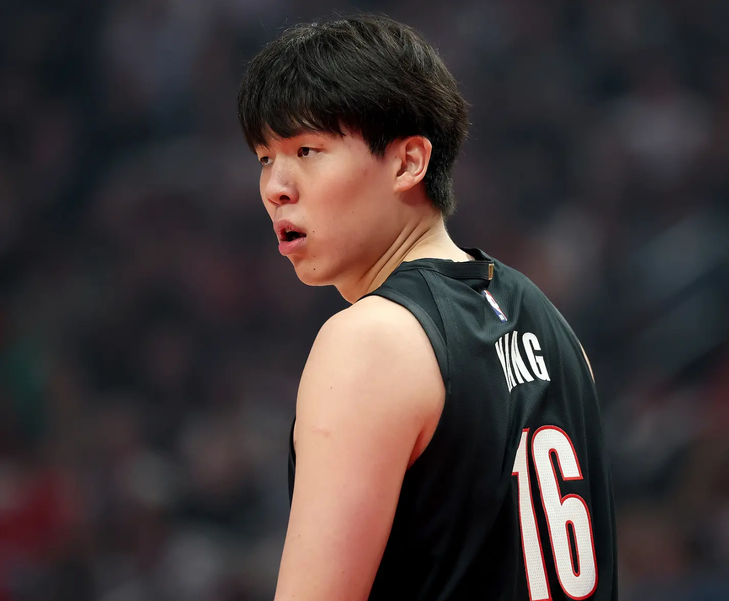 整个下半场, 还遭麦丹隔, 只可惜上半 整个下半场, 还遭麦丹隔, 只可惜上半