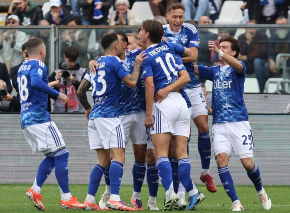 伊尔迪兹带, ewE, 比赛 伊尔迪兹带, ewE, 比赛